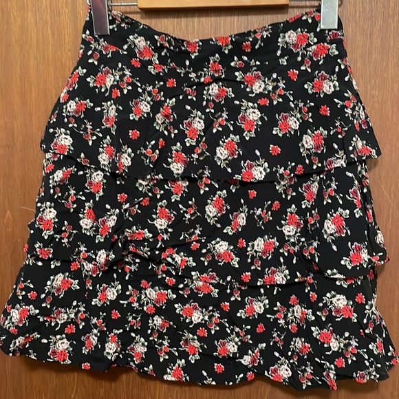 NWOT Zara Floral Tiered Button Down Skirt - Picture 6 of 6